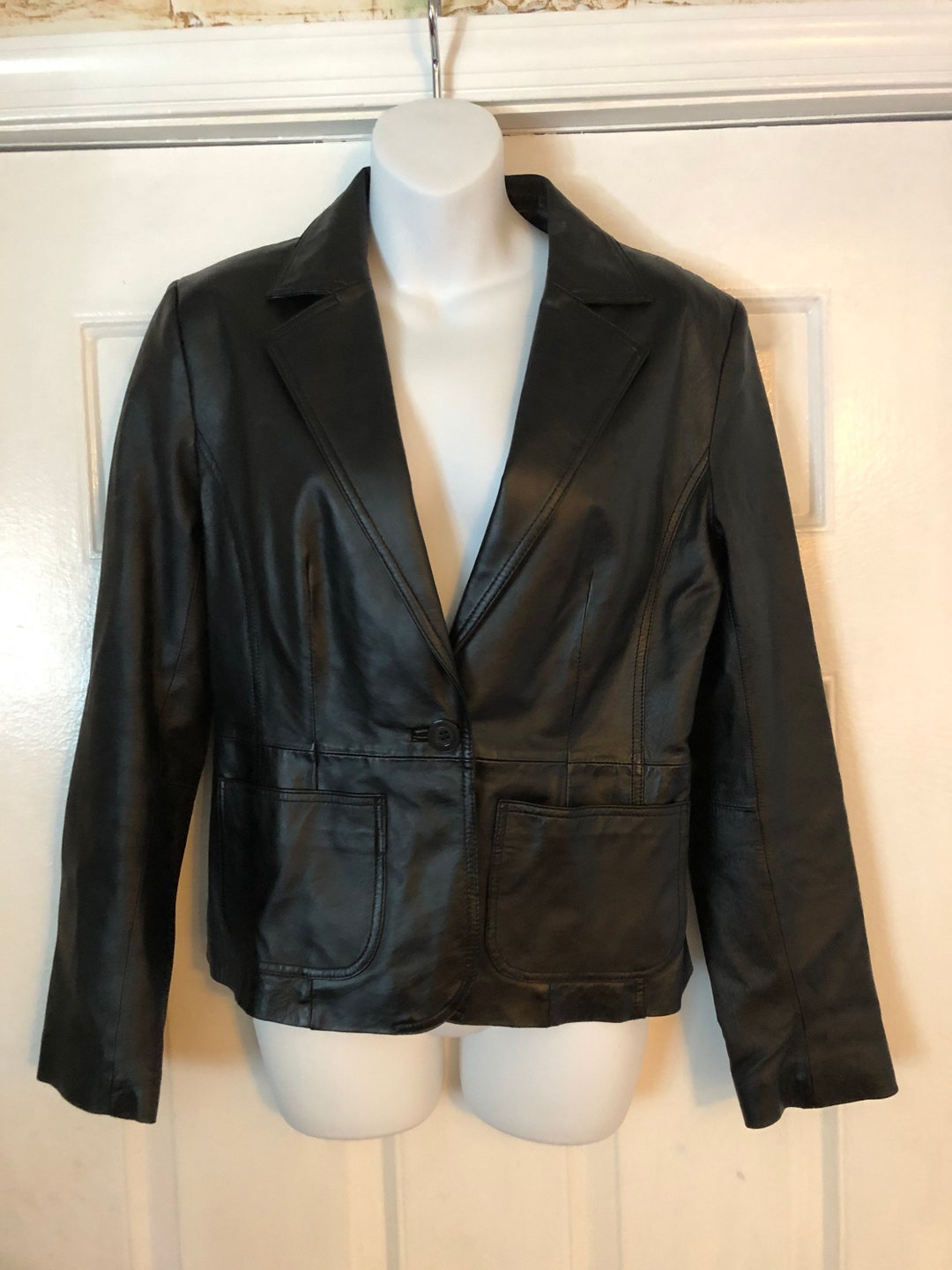 Ladies Black Leather Blazer New York and Company Size 10 Black Leather