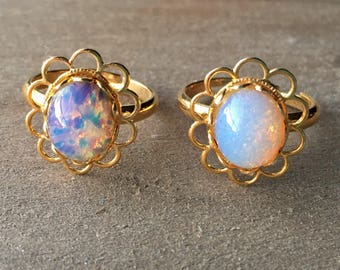 Opal Flower Ring//Flower Ring//Gold Flower Ring//Gold Ring//Man Made Opal//Opal Jewelry//Flower Jewelry