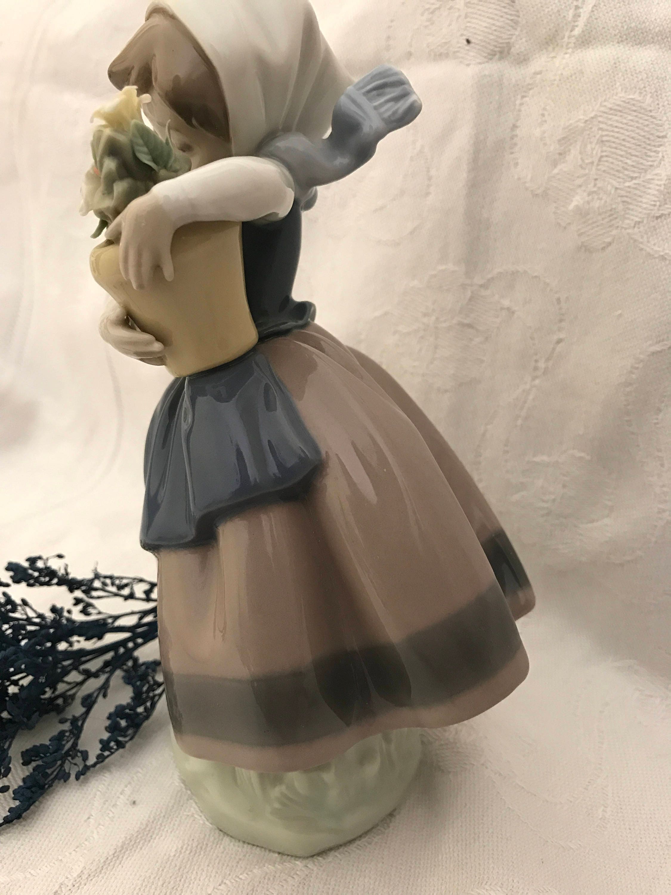Lladro 'spring is Here' Figurine: Girl With Flowers, #5223 - Etsy