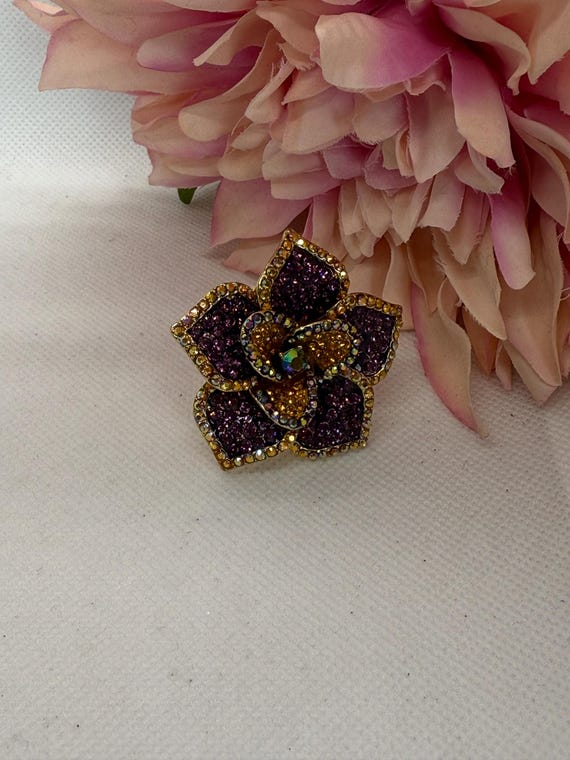 Butler and Wilson Crystal Flower Ring: Purple Ora… - image 10