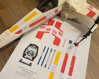 Vintage 1997 Star Wars Ready Built Flying Model Rocket Starter Set