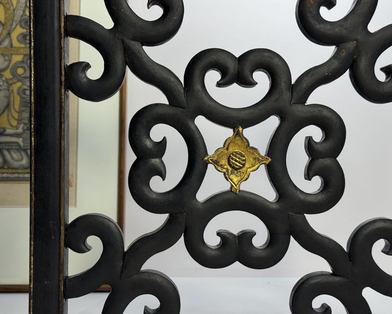 Chinese Window Pattern Flower Crabapple Flower Pattern, 海棠纹 Antique Chinese Wooden Window, 1800's ...