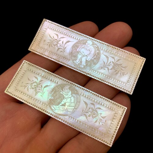 A Set Of Four. Chinese Antique shops Mother-of-pearl Gaming Counters. Canton Export Antique, 19th Century Antique. Mother of pearl antique.