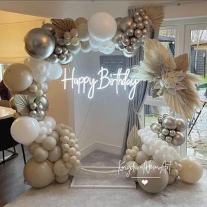 Letrero de neón de feliz cumpleaños / Letrero de neón LED / Decoración estética para el hogar y la habitación / Letrero de neón de cumpleaños / Letrero de neón hecho a mano / Regalo personalizado