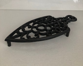 Cast Iron Decorative Trivet, black, 8" x 3 .4"