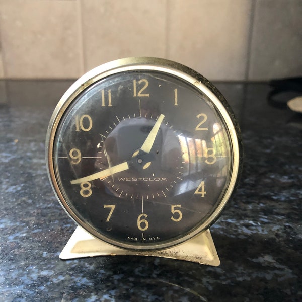 Westclox antique  alarm clock, not working, see crack in plastic face, vintage!
