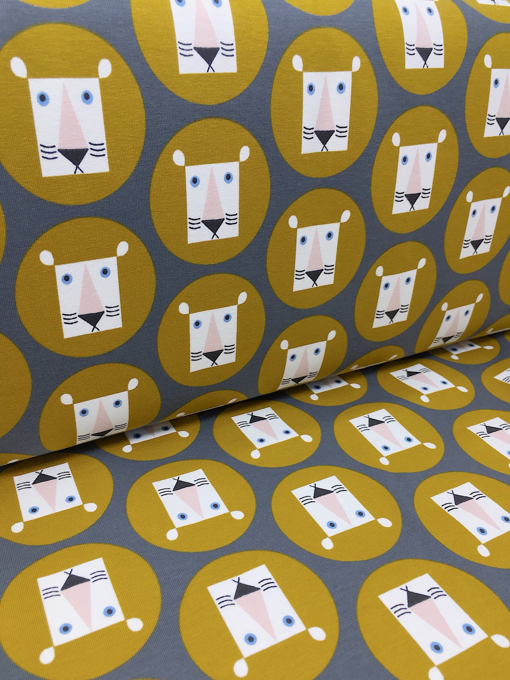 Organic printed cotton fabric Organic printed jersey knit fabric Lion kids jersey fabric by