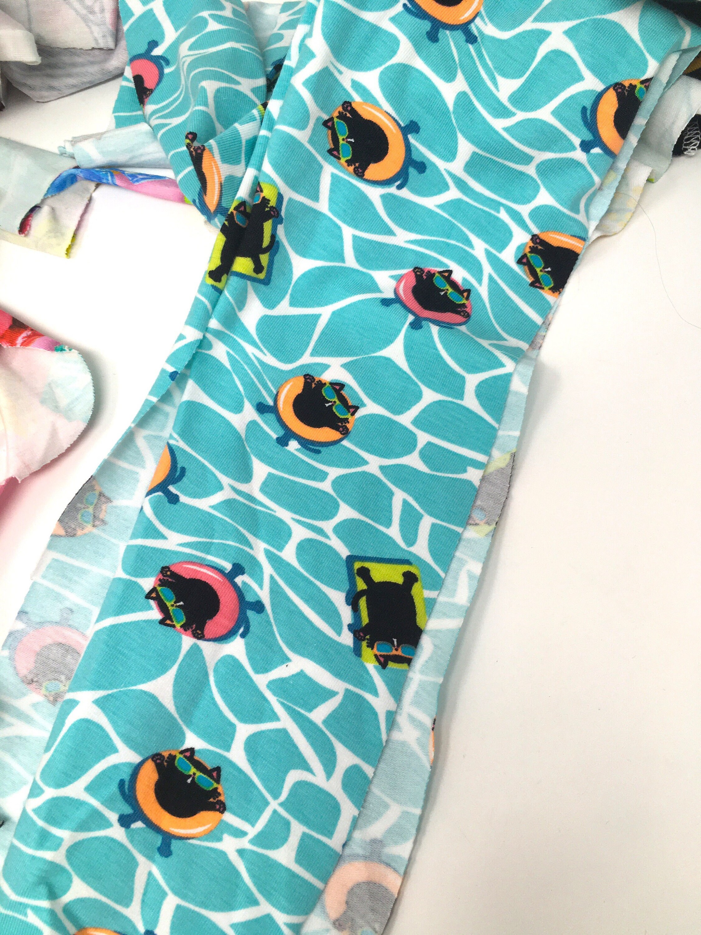 1kg Jersey fabric scrap bag Stretch fabric bundle Zero waste fabric