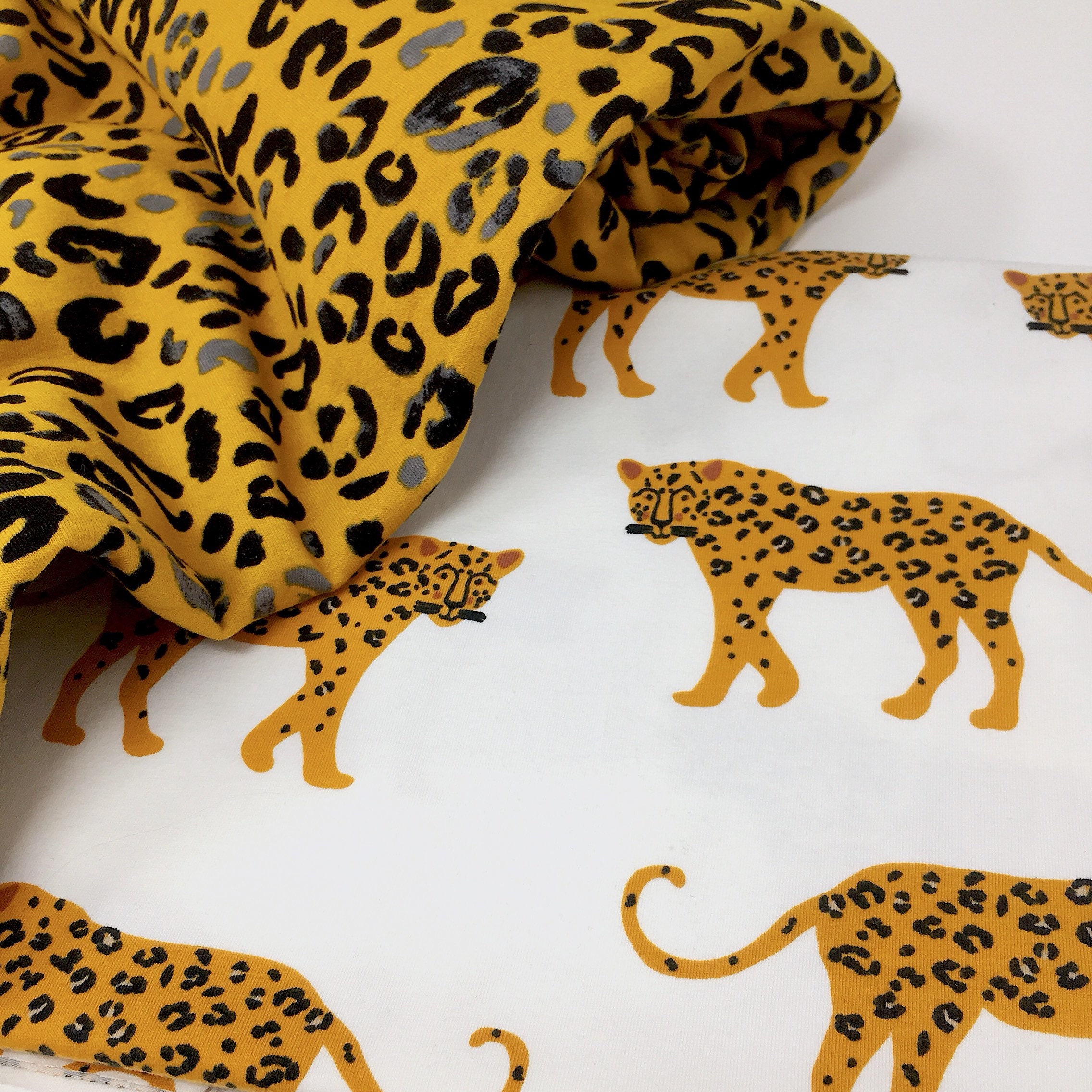 Leopard print cotton spandex jersey knit - Animal print fabric ...