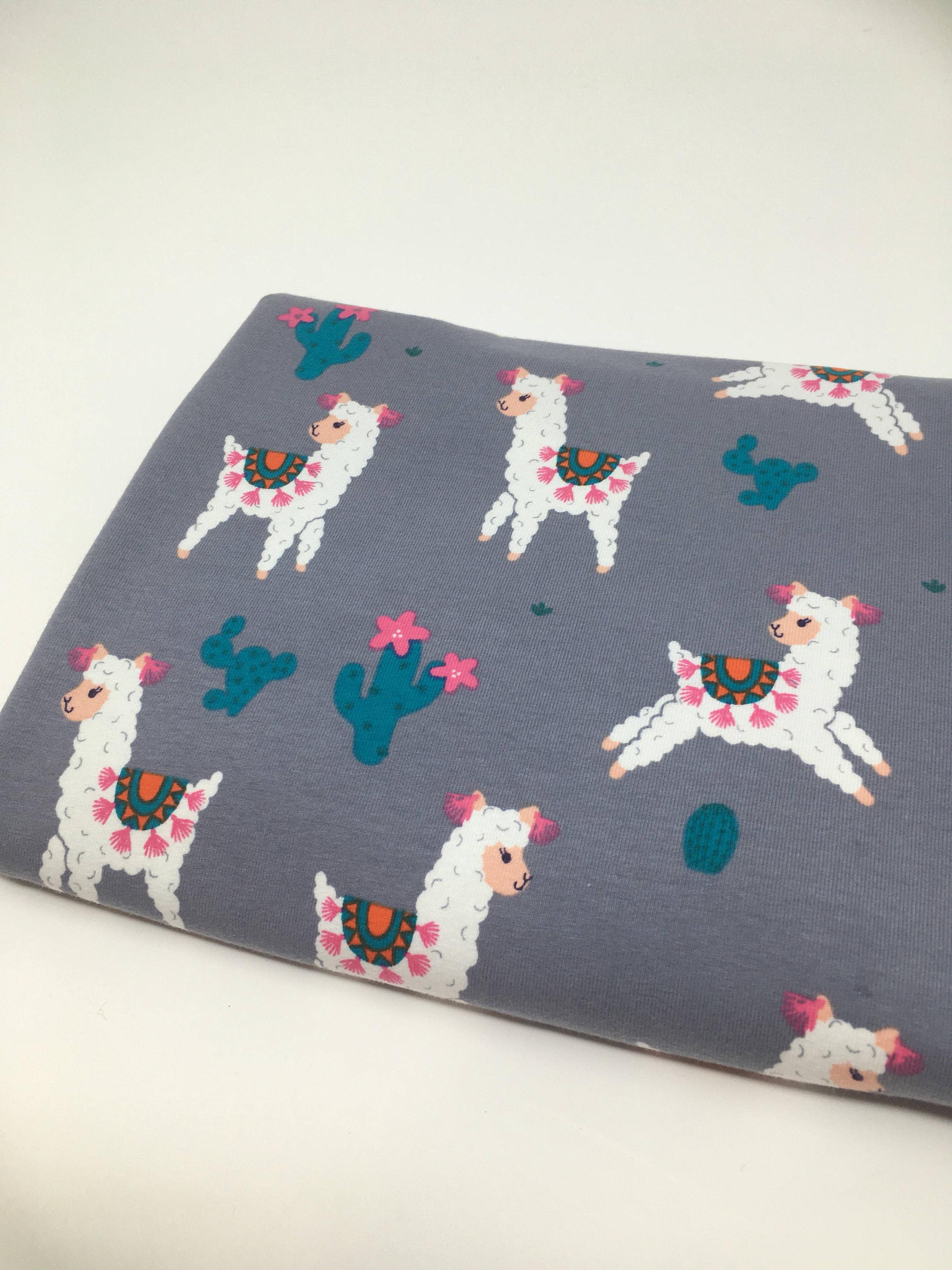 Llama shop knit fabric