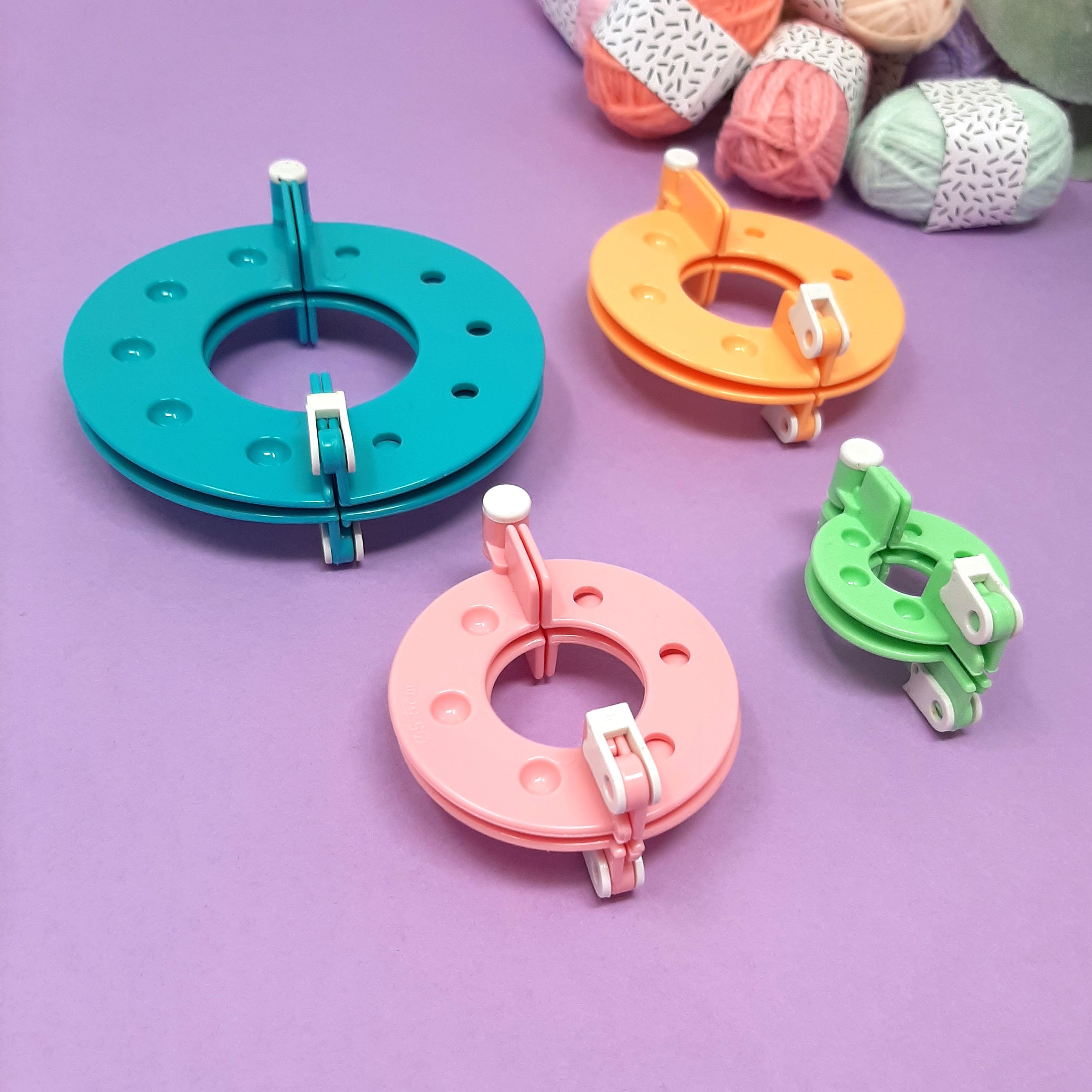 Pom pom maker kit, Pom pom maker in 4 sizes, Easy Pom pom making kit