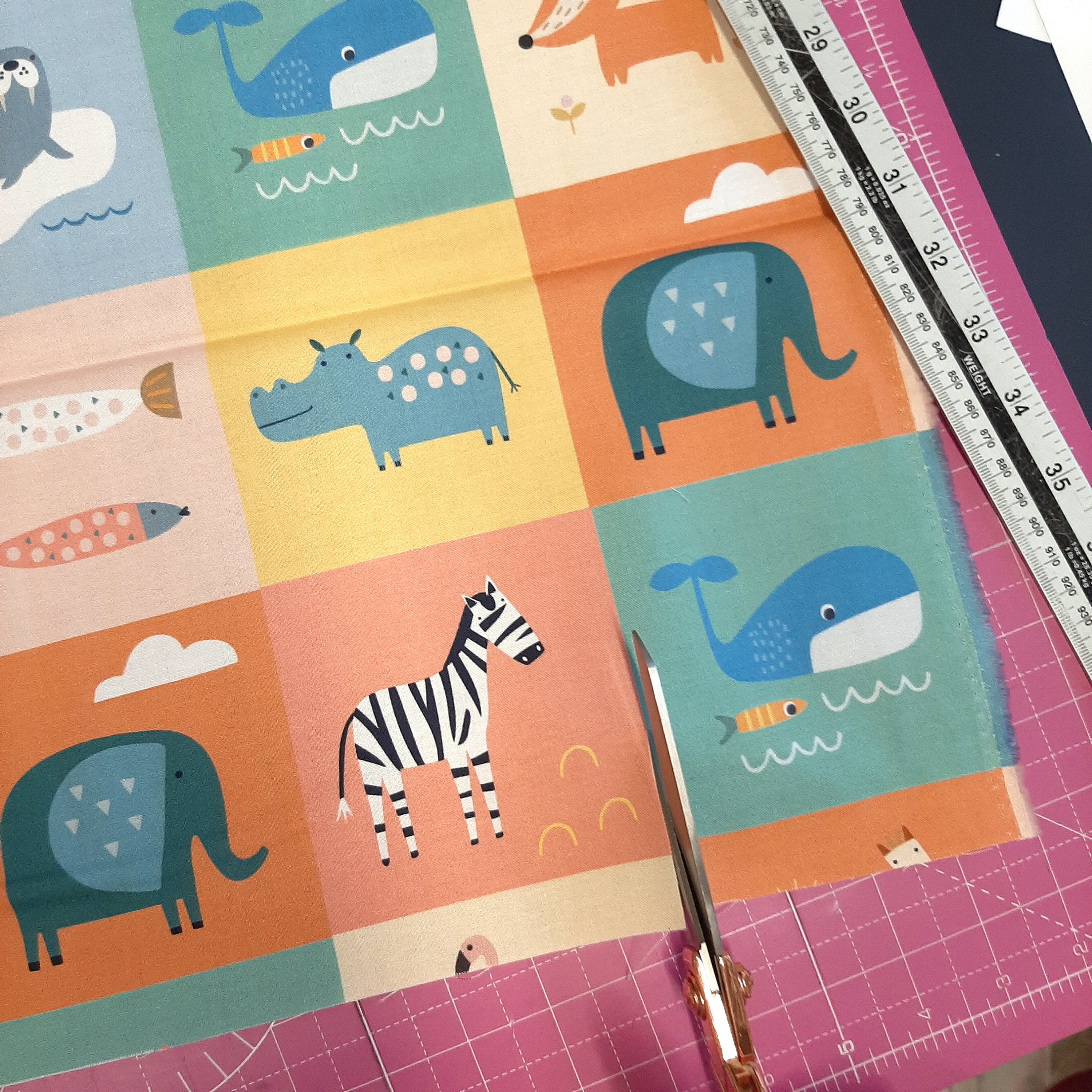 Animal Quilt Panels, Animal cheater quilt fabric, Squares quilting