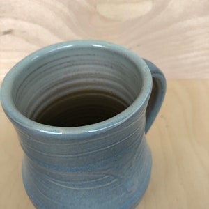Handmade pottery mug, white and blue ceramic and porcelain coffee cup, coffee and tea mug, housewarming gift, cozy mug imagem 5