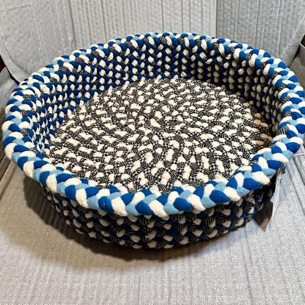 Blue/White/Black 17” round Pet Bed, Hand Braided of Recycled Wool Coats