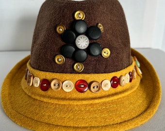 My Mother’s Buttons Collection:  Two-Toned Gold/Brown 80/20 Wool/Poly Fedora, Size 7-1/8.