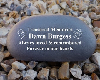 Personalized Pebble (Stone Effect) - Personalized - Weatherproof - Medium - Lily