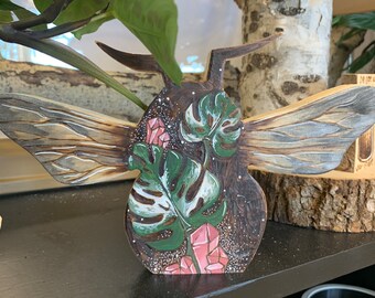 Witchy crystal bee shelf decor