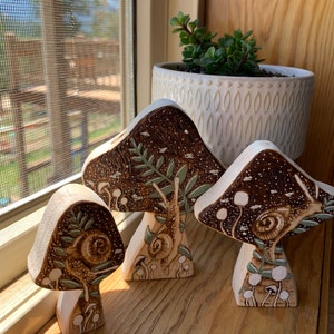 Cottagecore detailed Snail/mushroom shelf decor