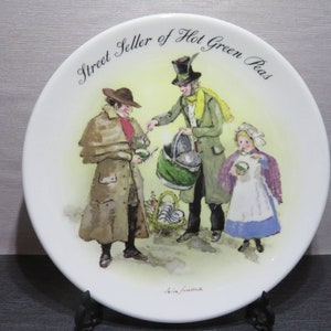 Vintage Wedgewood collectors plate.