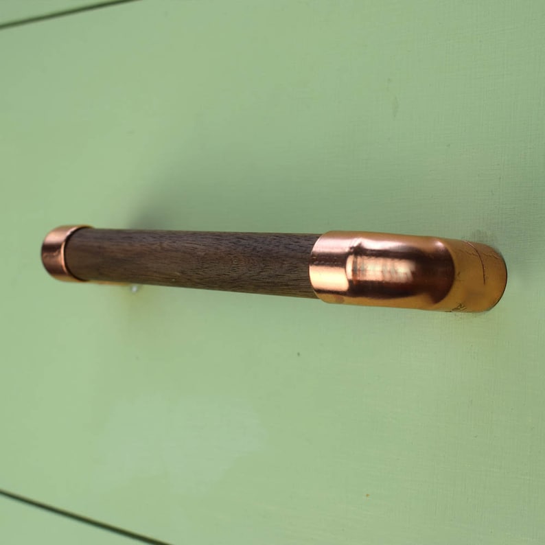Mango de tirador de cobre y madera manijas de nogal / | Etsy