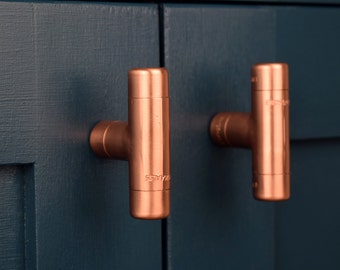 Modern Copper T Knob. Contemporary Drawer Pull, Handle, Knob. Cabinet knob, Kitchen Cabinet knob. Kitchen Door Pull.