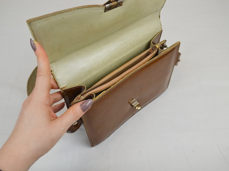 Vintage Leather Framed Handbag Patent Glossy Twist lock