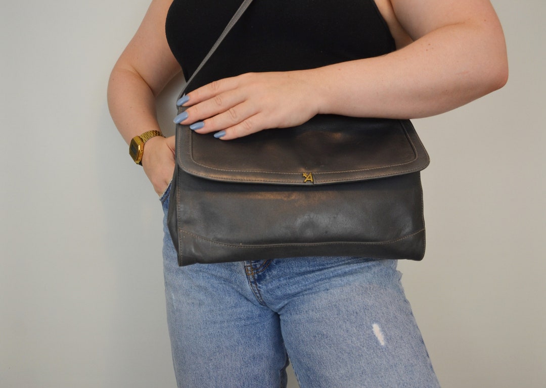 Small Heritage Grained Leather Shoulder Bag