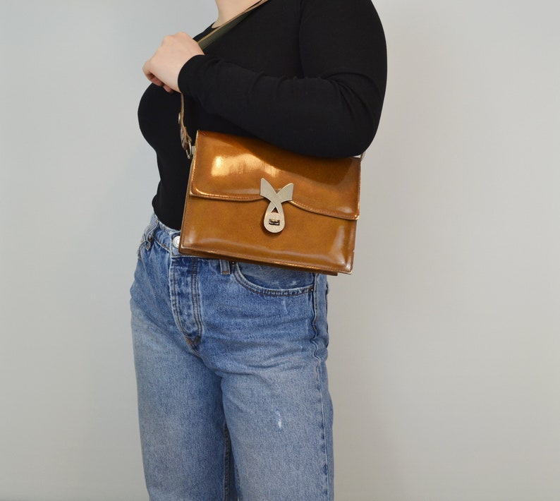 Vintage Leather Framed Handbag Patent Glossy Twist lock