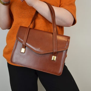 Sac vintage en cuir avec poignée carrée, enveloppe rouge sang de boeuf, couvercle
