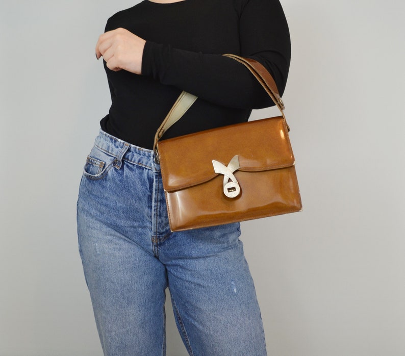 Vintage Leather Framed Handbag Patent Glossy Twist lock