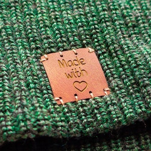Tags voor gehaakte muts, gepersonaliseerde tags van imitatiesuède voor handgemaakte items, aangepaste merktags van imitatieleer, stoffen imitatielabel voor gebreide items