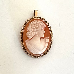 Vintage 14k Gold Cameo Pendant Brooch Italian Cameo