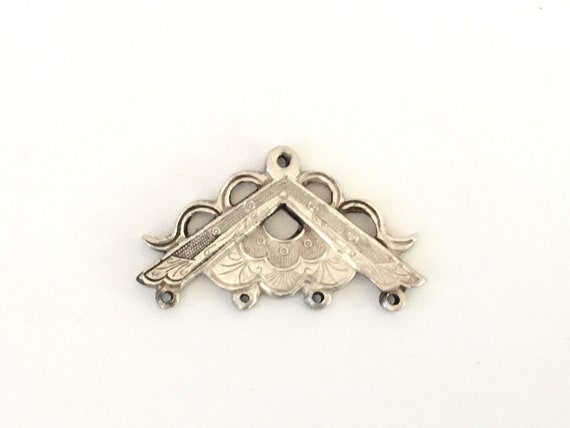 Antique Qing Dynasty Silver Pendant Chinese Chate… - image 4