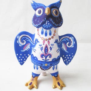 Snowy owl - sculpture home decor collectible clay art owl  decorative owl toy for children (whistle)
