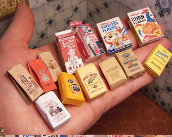 Vintage Supermarkt Lebensmittel Set, Getreide, Mehl, Zucker, Kaffee, Saft, Milch... Druckbare Miniatur Puppenhaus im Maßstab 1:12. Einfache Anleitung