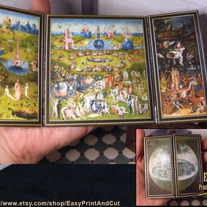 Peut inclure: Une réplique miniature en trois panneaux du Jardin des Délices de Jérôme Bosch. Les panneaux représentent des scènes de paradis, de délices terrestres et d'enfer. La miniature est encadrée de noir avec des accents dorés. La miniature est tenue dans une main.