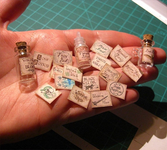 36 Miniature Magic Apothecary labels - 64 sealing wax - Fantasy Potion Labels - 18 English & 18 Spanish - Printable DIGITAL DOWNLOAD -1:12