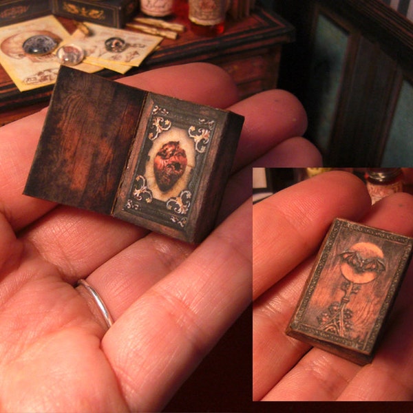 miniature VAMPIRE HEART BOX  -  Reliquary box - Victorian Steampunk Goth -  Printable  Digital download - Scale 1:12 - tutorial