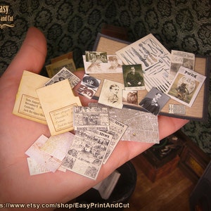 Set investigativo di Jack lo Squartatore, casa in miniatura, scala 1:12, mappa del crimine, foto sospette, cartelle, giornali, lettere... Stampabile fai da te