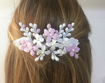 Bridal or communion comb of cold porcelain of leaves and flowers color nacre, pink and silver grey