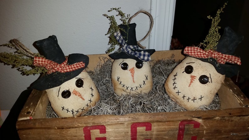 primitive handmade snowmen ornaments and bowl fillers tucks OFG snowmen head ornaments, FAAP Christmas tree ornaments