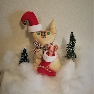 Primitive Christmas rescue cat, prim cat, Christmas cat, FAPM, Christmas decor,