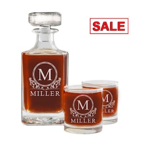 Personalized Whiskey Decanter Set for Men, Whiskey Glasses, Custom Engraved Decanter Gift Set, Groomsmen Gift, Husband Dad Gift