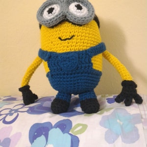 Amigurumi Crochet Minion Pattern two eyed Despicable me image 3
