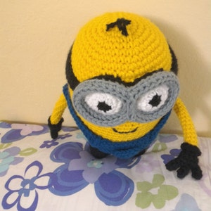 Amigurumi Crochet Minion Pattern two eyed Despicable me image 4