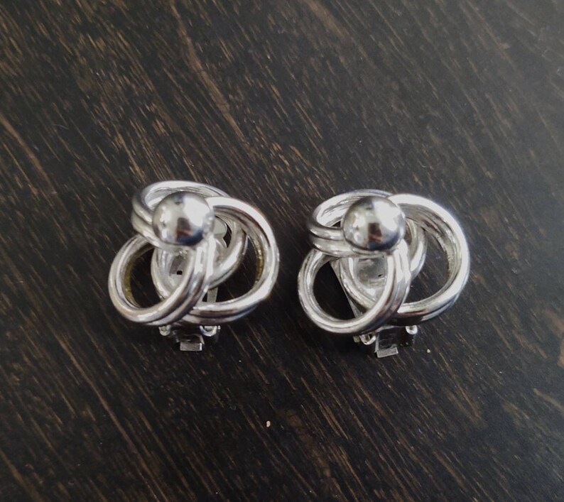Coro Silver Tone knot clip earrings image 3