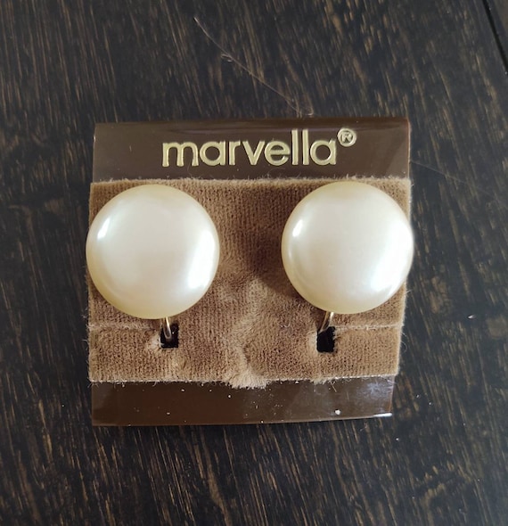 Marvella pearl cheap clip earrings
