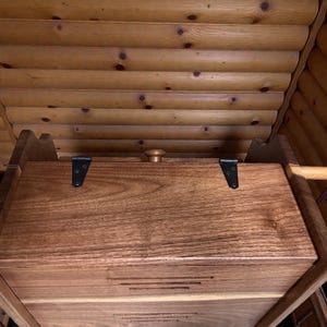 Handcrafted Solid Walnut Bread Box – Natural Kitchen Storage bild 3