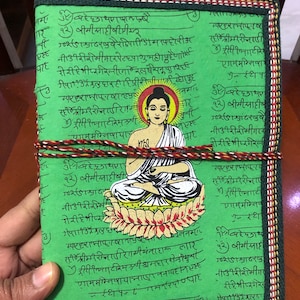 Diario indiano quaderno diario regalo per le vacanze Buddha colorato verde etnico indù diario di stoffa carta fatta a mano legare/Meditazione/Cura di sé/Yoga