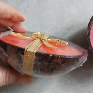 Eco friendly candle coconut shell 100% natural beautiful Indian Coconut Soy candle hand poured sustainable candles Vanilla Coconut shell